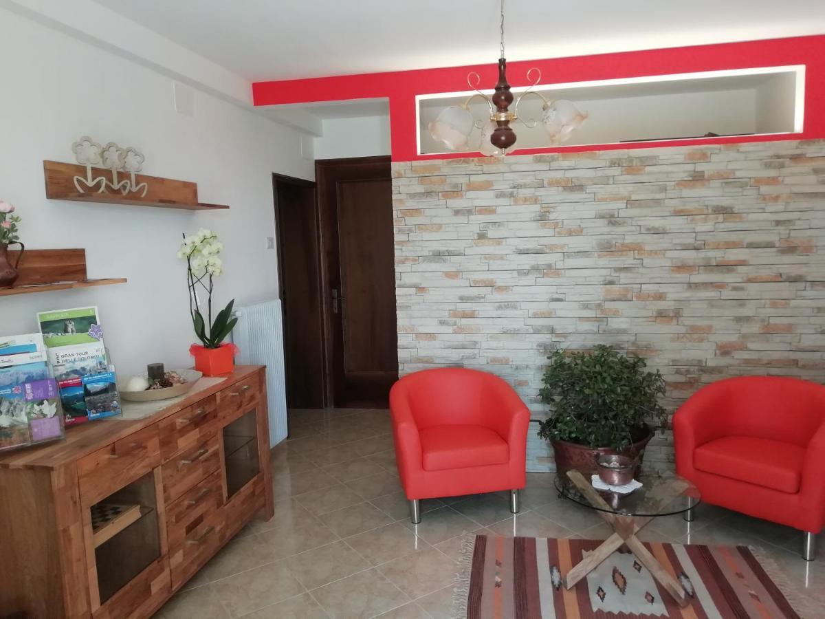 B&B La Casa Di Loretta Paderno Bagian luar foto